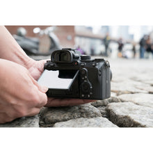 Load image into Gallery viewer, Sony Alpha 7 III with 35 mm Full-Frame Image Sensor (ILCE-7M3K) | 24.2 MP  Mirrorless Camera, 10FPS, 4K/30p, with 28 - 70mm Zoom Lens