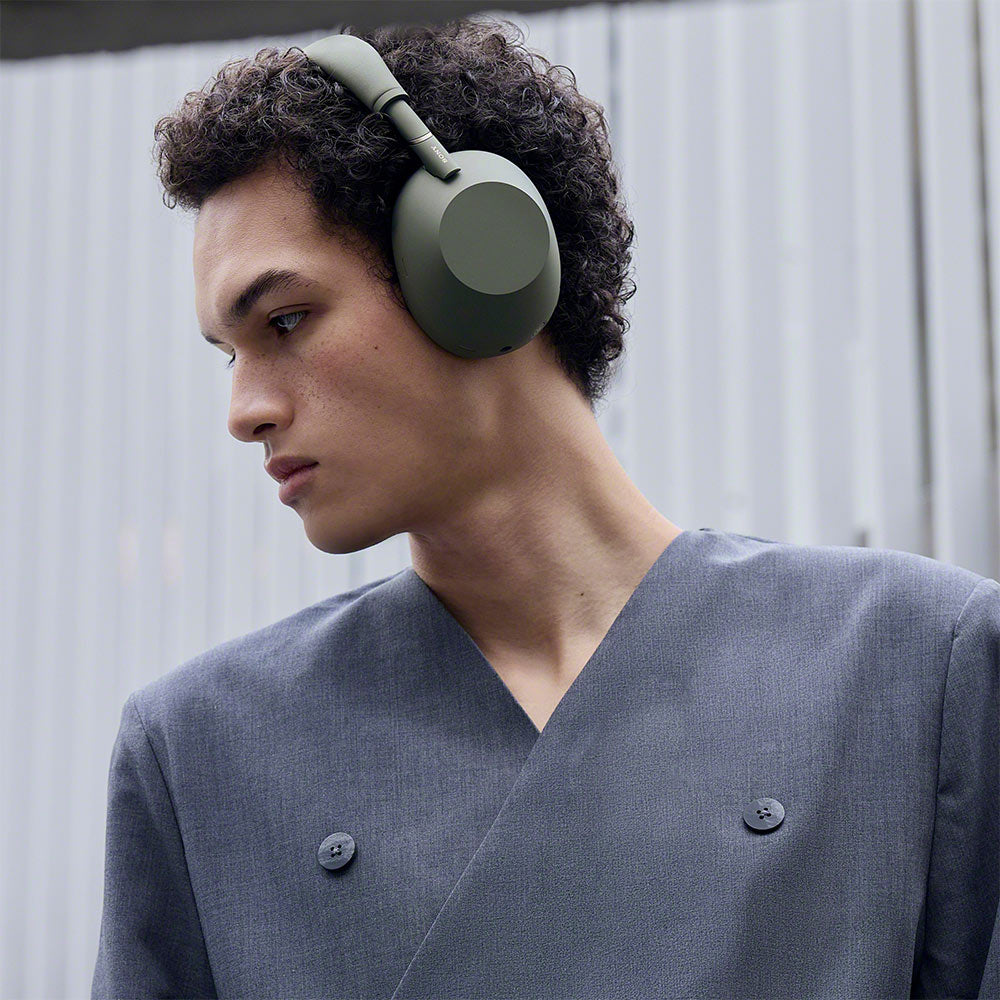Sony WH-1000XM6 The Best Wireless Noise Canceling Headphones, HD NC Processor QN3, 12 Microphones, Adaptive NC Optimizer, Mastered by Engineers, Studio-Quality