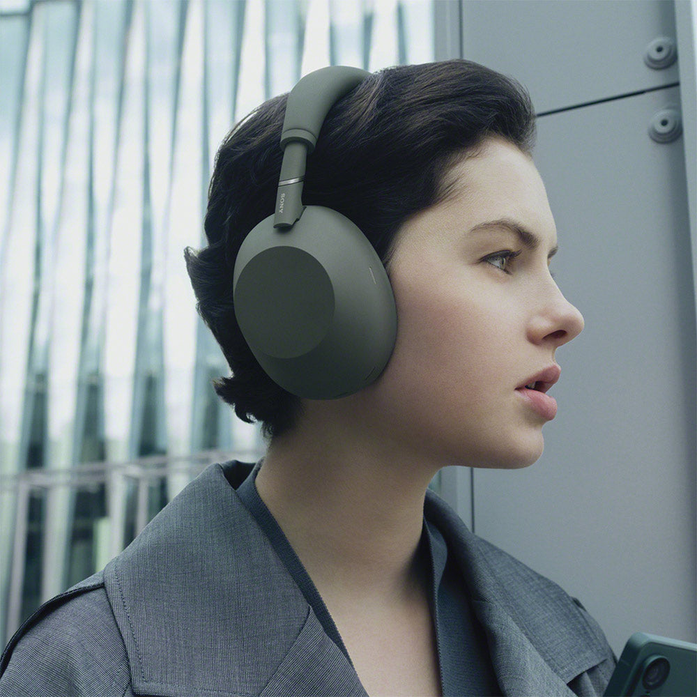 Sony WH-1000XM6 The Best Wireless Noise Canceling Headphones, HD NC Processor QN3, 12 Microphones, Adaptive NC Optimizer, Mastered by Engineers, Studio-Quality